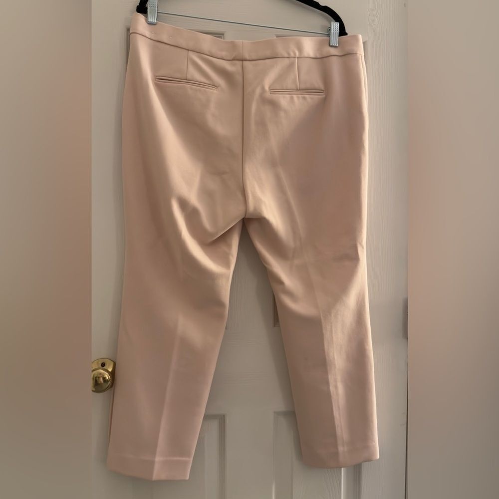 Ann Taylor Petite pink crop covered‎ button trousers Size 14 Petite - Picture 2 of 5